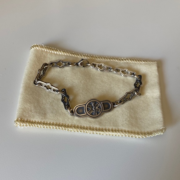 James Avery Physician- EMT Alert on Giotto Bracelet - Picture 1 of 3